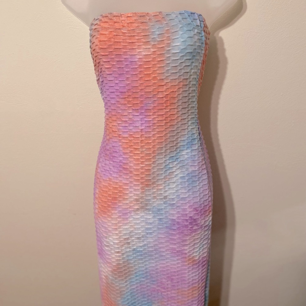 Textured Tie-Dye Bodycon Dress